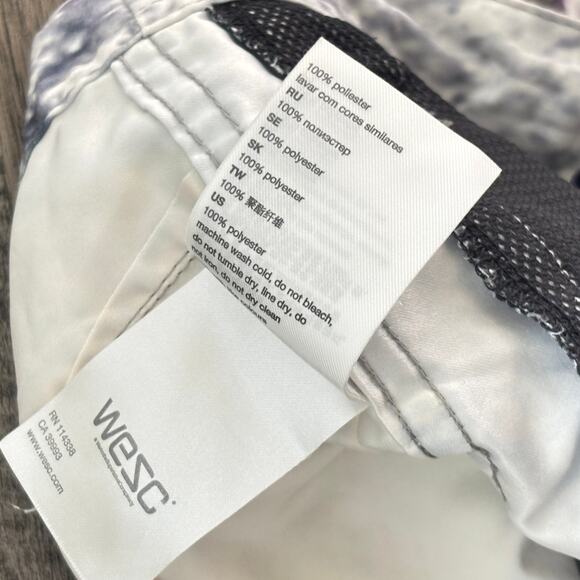 WESC We Are The Superlative Conspiracy Aaron Board Shorts Mens M Skater Sk8 7" - Picture 10 of 12